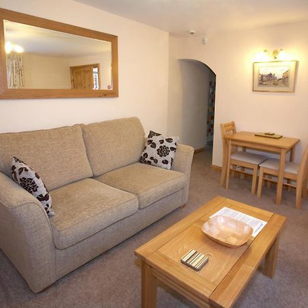 Saltburn Holidays Primrose Cottage ギーズバラ 部屋 写真