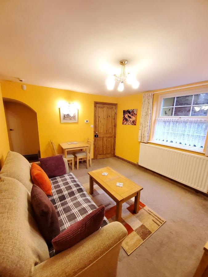 Saltburn Holidays Primrose Cottage ギーズバラ エクステリア 写真