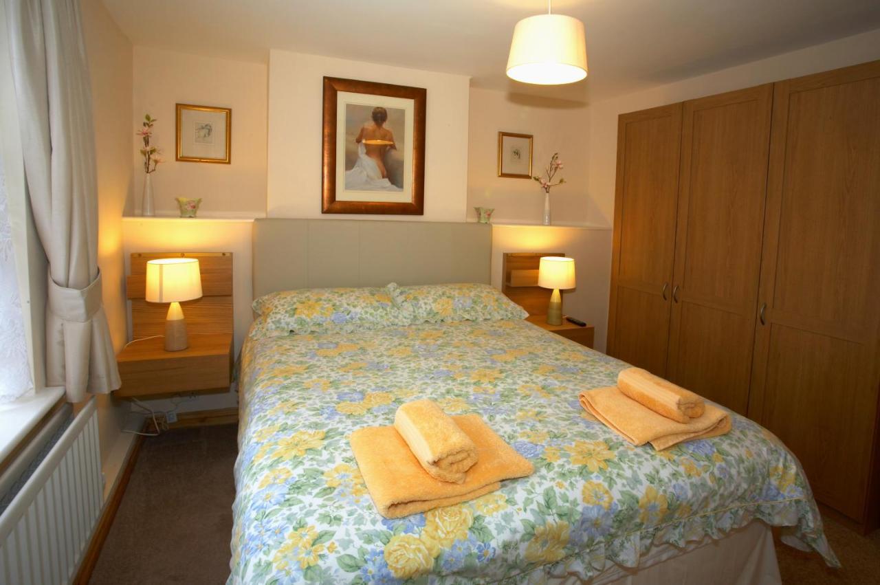 Saltburn Holidays Primrose Cottage ギーズバラ エクステリア 写真